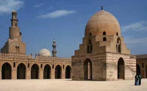 Cairo's Oldest and Largest Mosque